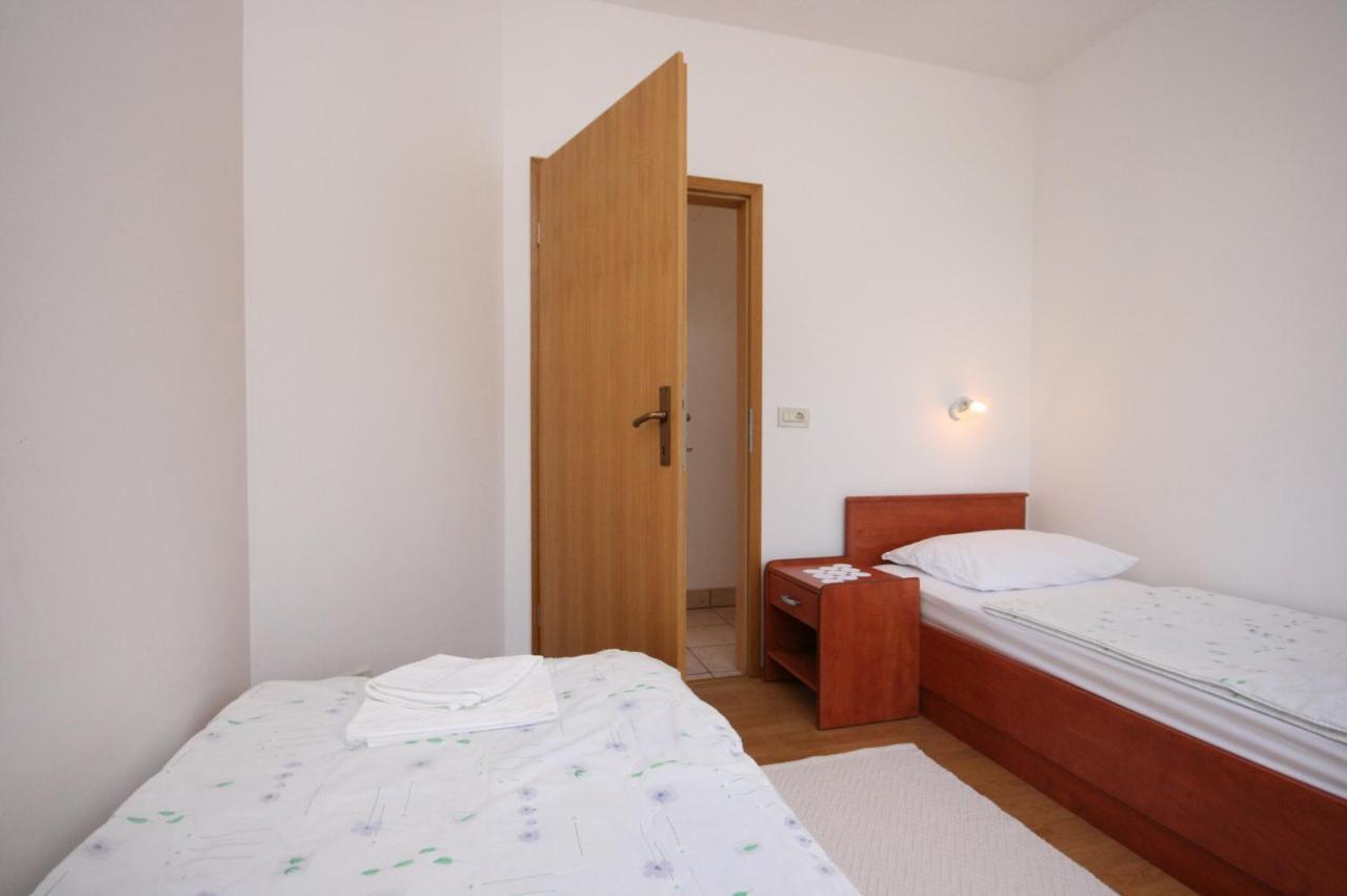 Apartment Stara Novalja 6301B ภายนอก รูปภาพ
